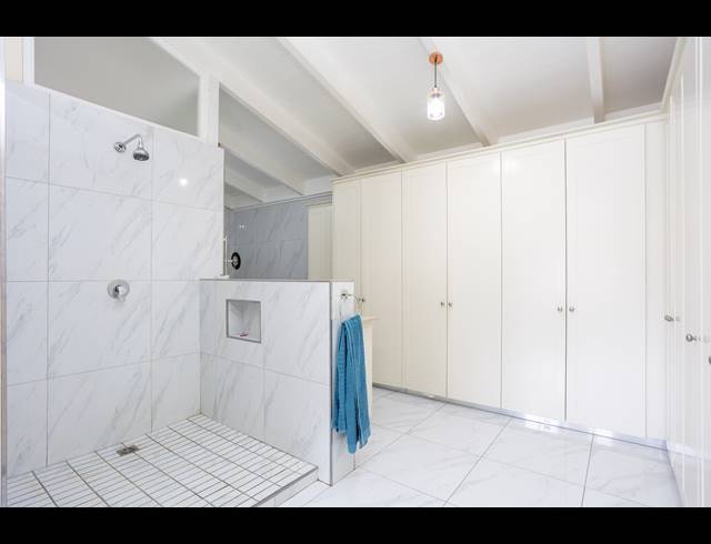 6 BEDROOM FREEHOLD FOR SALE IN MARINA DA GAMA
